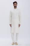 Buy_Aham-Vayam_White Cotton Blend Sequins Whirlpool Embellished Kurta Set _Online_at_Aza_Fashions