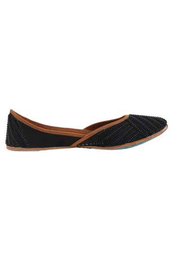 Buy_Imlee Jaipur_Black Embroidered Bead Juttis _Online_at_Aza_Fashions