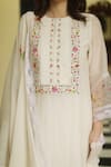 Begum_White Kurta Chanderi Applique Floral Motifs Round Neck Iris Embroidered Set _Online_at_Aza_Fashions