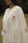 Buy_Begum_White Kurta Chanderi Applique Floral Motifs Round Neck Iris Embroidered Set _Online_at_Aza_Fashions