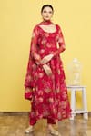 Buy_Samyukta Singhania_Red Chiffon Floral Printed Anarkali Set _at_Aza_Fashions