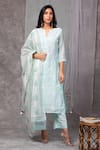 Buy_Kameez_Green Kurta And Dupatta - Chanderi Embroidered Floral Notched Set _at_Aza_Fashions