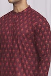 Aryavir Malhotra_Maroon Cotton Printed Floral Kurta _at_Aza_Fashions