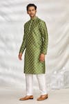 Buy_Arihant Rai Sinha_Green Art Silk Printed Bandhani Kurta Set _at_Aza_Fashions