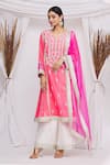 Ekta Singh_Pink Silk Embroidered Floral Motifs V Neck Kurta Set  _Online_at_Aza_Fashions