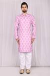 Buy_Samyukta Singhania_Pink Poly Viscose Printed Moroccan Kurta And Pant Set_Online_at_Aza_Fashions