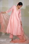 Buy_Deep Thee_Pink Chanderi Organza Embroidered Floral Motifs V Neck Hand Kurta Set _at_Aza_Fashions