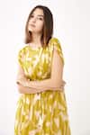 Buy_KoAi_Peach Chiffon Floral Round Kaftan Dress _Online_at_Aza_Fashions