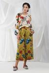 Buy_Yavi_Yellow 100%cotton Floral Motifs Hana Print Pant_at_Aza_Fashions