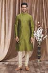 Buy_Samyukta Singhania_Green Silk, Brocade Embroidery Thread Placket Kurta _at_Aza_Fashions