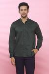 Buy_Aces by Arjun Agarwal_Green Cotton Plain Pintuck Shirt  _at_Aza_Fashions