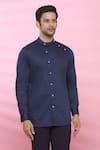 Aces by Arjun Agarwal_Blue Cotton Plain Mandarin Collar Shirt _Online_at_Aza_Fashions