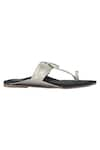 Buy_Sko_Black Tasselled Kolhapuri Sandals _Online_at_Aza_Fashions