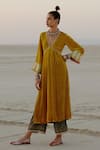 Buy_Rajiramniq_Yellow Silk Velvet Embroidered Thread Work V Neck Kurta And Palazzo Set _at_Aza_Fashions