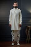 Buy_Ritu & Abhishek_White Silk Textured Persian Grill Kurta  _at_Aza_Fashions