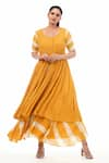 Shruti S_Yellow Kurta Mulmulskirt  Tie Dye Round Lehenga And Set _Online_at_Aza_Fashions