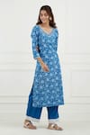 Tashee_Blue Cotton Printed Floral V Neck Kurta Set  _Online_at_Aza_Fashions