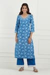 Buy_Tashee_Blue Cotton Printed Floral V Neck Kurta Set  _Online_at_Aza_Fashions