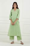 Buy_Tashee_Green Cotton Printed Floral V Neck Kurta Set  _Online_at_Aza_Fashions