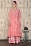 Falguni.Foram_Pink Kurta Silk, Pant Digital Print Mal And Scarf Silk, Set _Online_at_Aza_Fashions