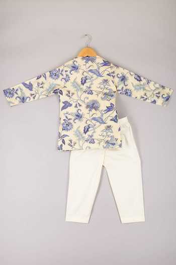 Shop_P & S CO_White Silk Printed Kurta Set _at_Aza_Fashions