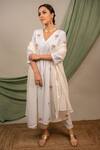 Buy_Priya Chaudhary_White Cambric Cotton Embroidered Thread Work V Neck Tree Anarkali Set _at_Aza_Fashions