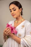 Buy_Priya Chaudhary_White Cambric Cotton Embroidered Thread Work V Neck Tree Anarkali Set _Online_at_Aza_Fashions