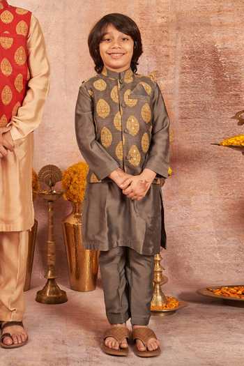 Buy_All Boy Couture_Gray Brocade, Cotton, Silk Embroidery Dark Grey Banarasi Floral Bundi Kurta Set _at_Aza_Fashions