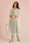 Roze_Green 100% Cotton Floral V Neck Zarra Print Kurta Set _Online_at_Aza_Fashions