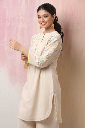 Shop_Leela By A_White Jute , Mulmul Floral, Embroidered Sleeve Kurta And Pant Set _Online_at_Aza_Fashions