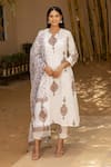 Buy_Inara Jaipur_White Cotton Printed Floral Notched Kurta Set _at_Aza_Fashions