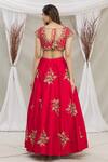 Shop_Priti Sahni_Red Floral Scoop Neck Embroidered Lehenga Set _at_Aza_Fashions