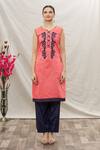 Samyukta Singhania_Peach Top Chanderi Slub Embroidered Resham Round Floral Kurta Set_Online_at_Aza_Fashions