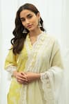 Buy_Roze_Yellow Cotton Printed Floral V Neck Zard Kurta Set _Online_at_Aza_Fashions