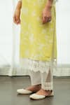 Shop_Roze_Yellow Cotton Printed Floral V Neck Zard Kurta Set _Online_at_Aza_Fashions