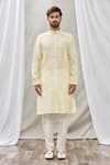 Aryavir Malhotra_Beige Jacquard Silk Brocade Woven Floral Straight Kurta _Online_at_Aza_Fashions