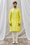 Aryavir Malhotra_Yellow Jacquard Silk Brocade Printed Geometric Kurta Set _Online_at_Aza_Fashions