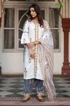 Buy_Maison Shefali_White Cotton Floral Print, Gota Work V Neck Chaand Sahar Kurta Set _at_Aza_Fashions