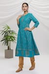 Buy_Adara Khan_Blue Geometric Print Kurta Set _at_Aza_Fashions