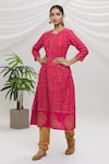 Buy_Adara Khan_Pink Foil Print Kurta Set _at_Aza_Fashions