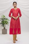 Buy_Adara Khan_Red Floral Print Kurta Set _at_Aza_Fashions