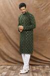 Buy Aham-Vayam Green Cotton Mirror Embroidered Kurta Set Online at Aza Fashions Buy_Aham-Vayam_Green Cotton Mirror Embroidered Kurta Set_Online_at_Aza_Fashions