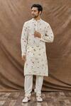 Buy_Aham-Vayam_Cream Cotton Floral Embroidered Kurta Set _at_Aza_Fashions