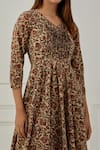Musal_Beige 100% Cotton And Chanderi Kalamkari Print V Neck Chad Kurta With Slip_at_Aza_Fashions