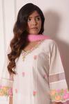 Surabhi Arya_White Organza, Chanderi Floral Applique Work V Neck Kurta Set_at_Aza_Fashions