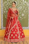Amrin Khan_Red Raw Silk Zardozi Floral Motifs Leaf Neck Embroidered Bridal Lehenga Set _Online_at_Aza_Fashions