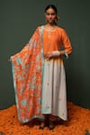 Buy_Chrkha_Orange Kurta And Dupatta Chanderi Silk & Pants Cotton Print & Ombre Set _at_Aza_Fashions