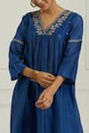 Ikshita Choudhary_Blue Chanderi Embroidered Floral V Neck Anarkali And Pant Set _at_Aza_Fashions