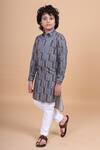Buy_Raghavendra Rathore Blue_Grey Cotton Geometric Kurta _at_Aza_Fashions