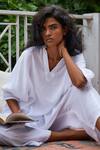 Buy_Kharakapas_White Cotton Plain V Neck Tunic And Pant Set _Online_at_Aza_Fashions
